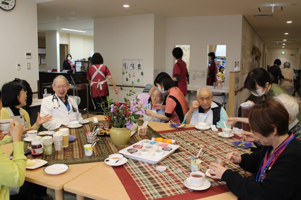 6dbd3f90535b17eb199714b15850065b-2