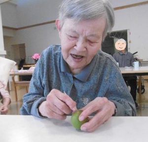梅のヘタ取り