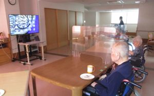 映画鑑賞中